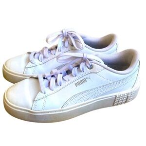 Women's Puma Sneakers, White, Size 7